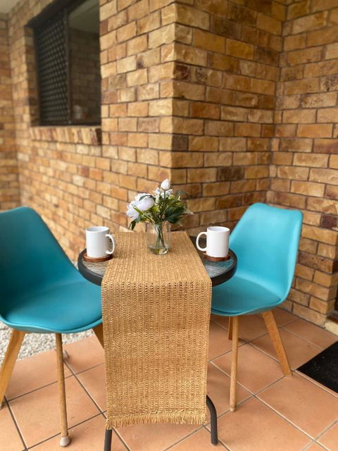 Fabulous Canal-front Unit In Mooloolaba - Accommodation VIC 3