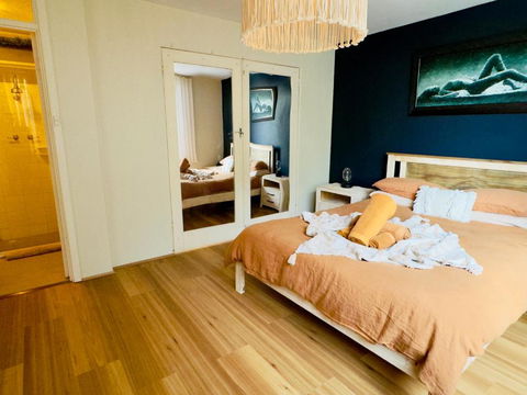 FORR64 - Cosy East Perth Retreat - Accommodation VIC 2