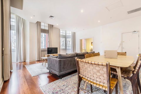 Fabulous Collins Street Luxury 2 BR Apartment - Accommodation VIC 1