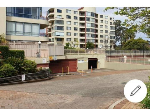 Furnished 3b/r Unit For Rent With Tennis Courts, Jaccuzi And Pool - Accommodation VIC 1