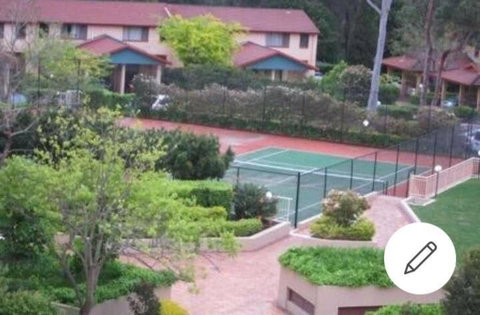 Furnished 3b/r Unit For Rent With Tennis Courts, Jaccuzi And Pool - Accommodation VIC 3