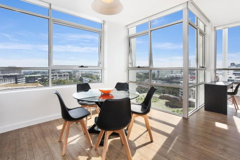 G1903S - Zetland Heights Sunset Vista - Accommodation VIC 1