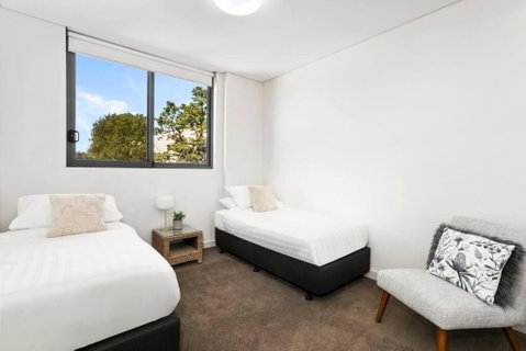 GLAD3 Gladesville Getaway Bright & Contemporary - Accommodation VIC 2