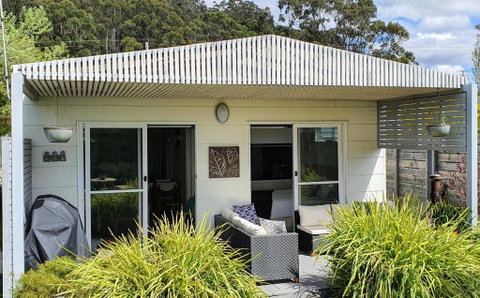 Goat Island Bungalow - Accommodation VIC 3