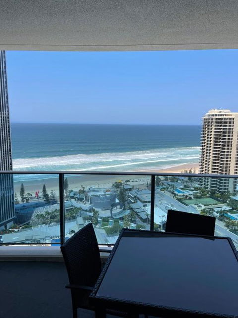 H Luxury Apartment At Surfers Paradise High Floor - Accommodation VIC 3