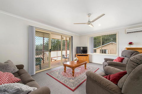 H1211 Mission Terrace Lakewood Heights Estate - Accommodation VIC 0