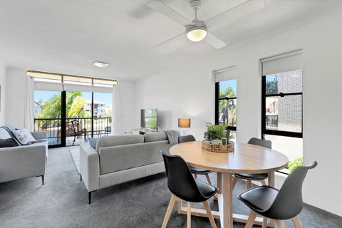 HACIENDA- CANAL VIEWS AND COMFORT - Accommodation VIC 1