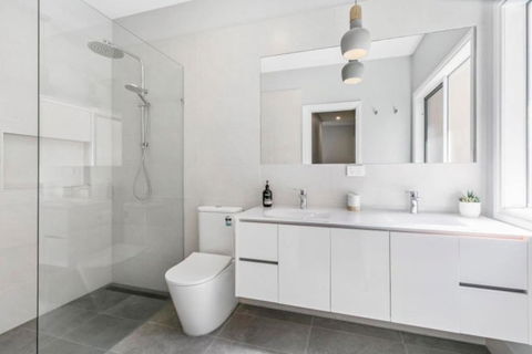 HALE KUPA Rye Beach House Spa Table Tennis - Accommodation VIC 3