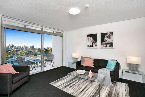 HARIS - Modern 2BR Apartment With Views - Accommodation VIC 0