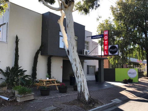 Hello Adelaide Motel And Apartments - Accommodation VIC 0