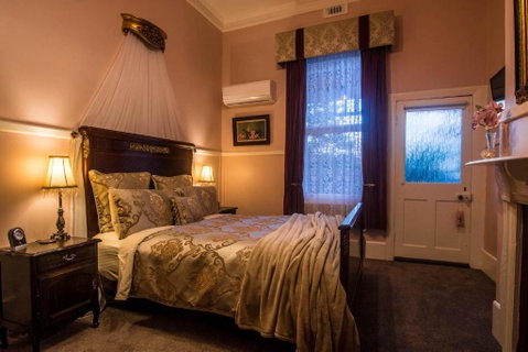 Heytesbury House - Accommodation VIC 1