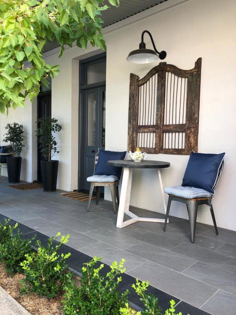 Hollidge House 5 Star Luxury Apartments - Accommodation VIC 3