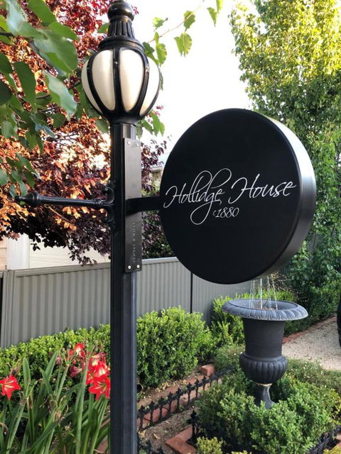 Hollidge House 5 Star Luxury Apartments - Accommodation VIC 0