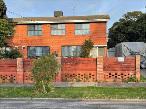 Home In Laverton 19 Minutes To Melbourne CBD - Accommodation VIC 0