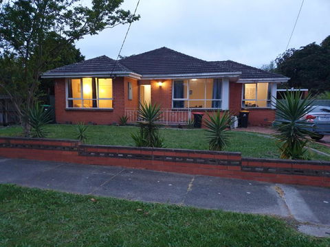 Homestay Near Dandenong Plaza - Accommodation VIC 0