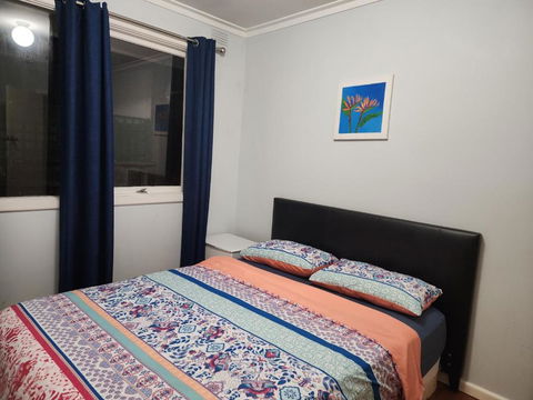 Homestay Near Dandenong Plaza - Accommodation VIC 3