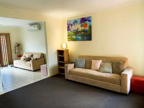 In The Heart Of Epping Shared House - Accommodation VIC 3