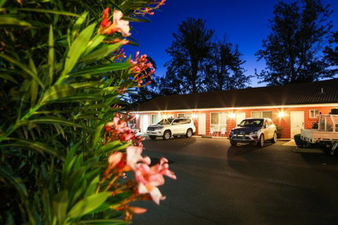 Akuna Motor Inn And Apartments - Accommodation VIC 0