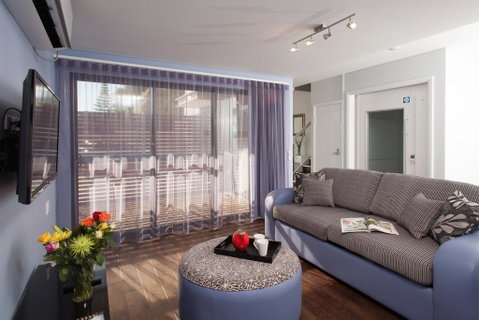 Albany Waves - Accommodation VIC 3