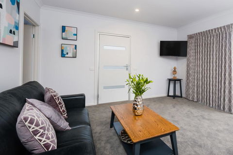 Albury Yalandra Apartment 5 - Accommodation VIC 1