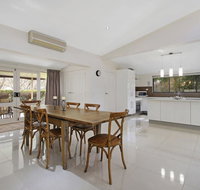 Alinga Longa Residence 4 bedroom with pool - Accommodation VIC