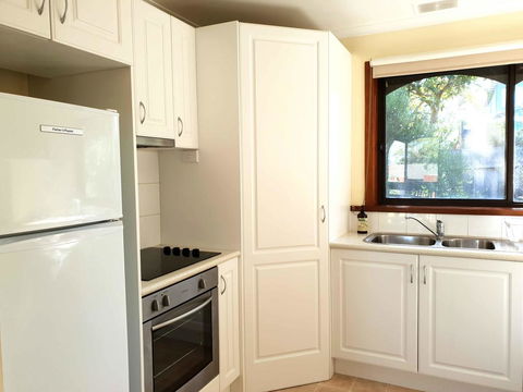 Alkira Inverloch Heights - Accommodation VIC 3