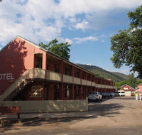 Alpine Hotel Bright - Accommodation VIC