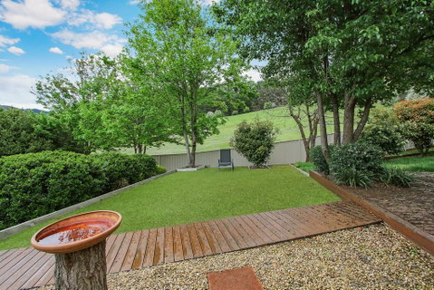 Alpine Vista - Short Walk To Town Centre - Accommodation VIC 2