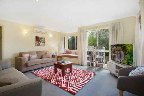 Alpine Vista - Short Walk To Town Centre - Accommodation VIC 3