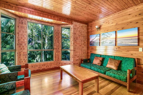 Amaroo - Rainbow Shores Room For Everyone And Walk To Beach - Accommodation VIC 3