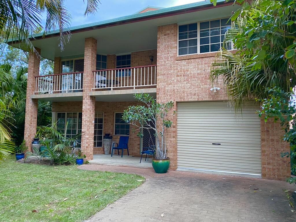 Red Rock NSW Accommodation VIC
