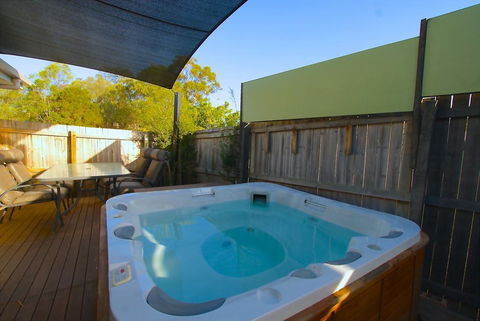 Anaheim Park Oasis By Getastay - Accommodation VIC 1