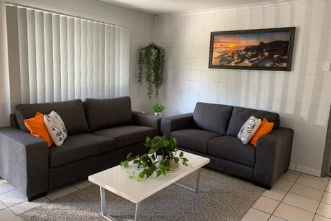 Andergrove Home With A Garden View-Wi-fi & Netflix - Accommodation VIC 0