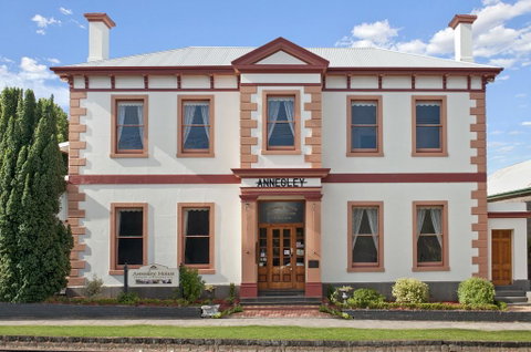 Annesley House - Accommodation VIC 0