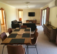 Annies Holiday Units - Accommodation VIC