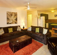 Apartment with Inground Pool - Accommodation VIC