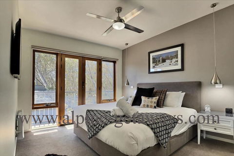 Apres - Accommodation VIC 1
