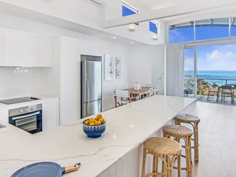 Aqua Promenade Beachfront Holiday Apartments - Accommodation VIC 1