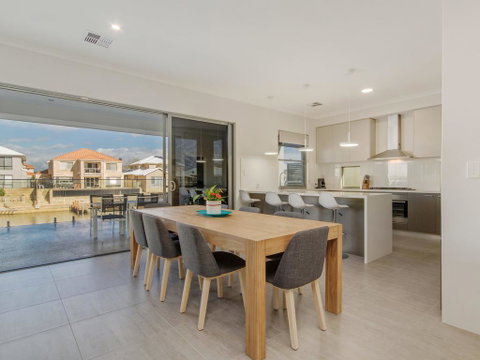 Aqua Vista - Accommodation VIC 3