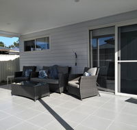 Ashley's retreat Short walk to beach - Accommodation VIC