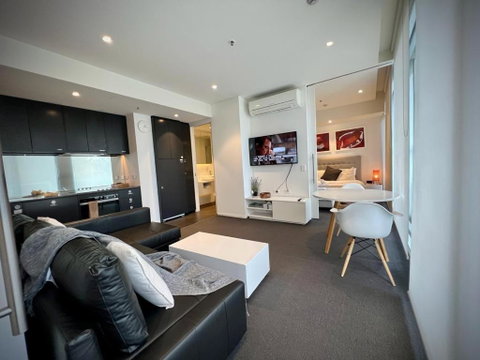 Luxury 2 Bedroom Suite Near Adelaide With A Car Park - Accommodation VIC 0