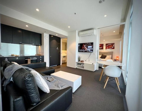 Luxury 2 Bedroom Suite Near Adelaide With A Car Park - Accommodation VIC 3