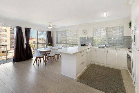 MAINSAIL8- MOOLOOLABA BEACH - Accommodation VIC 2