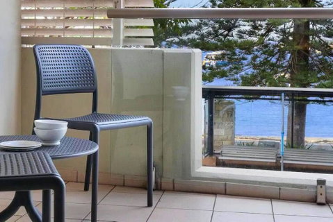 MAN54 -Manly Magic Waterfront Retreat With Gym & Sauna - Accommodation VIC 0