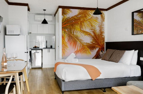 M Hotel - Accommodation VIC 1