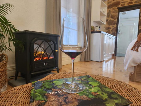 Marananga Cottages - Accommodation VIC 3