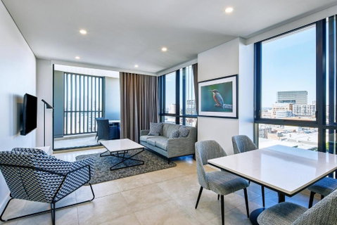 Meriton Suites Liverpool - Accommodation VIC 1