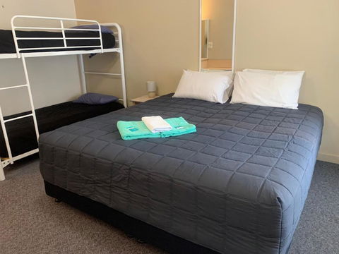 Mid Coast Motor Inn - Accommodation VIC 2