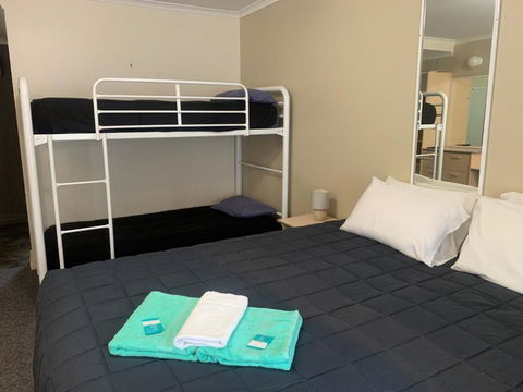 Mid Coast Motor Inn - Accommodation VIC 1