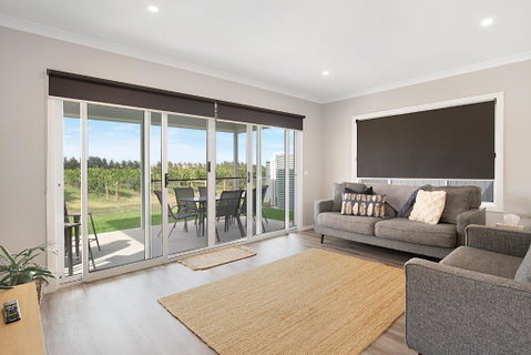 Milawa Vineyard Views - Guesthouse 1 - Accommodation VIC 3